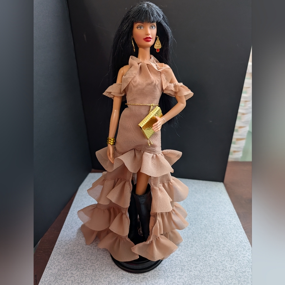 2006 Anna Sui Boho Barbie Restyled in Barbiestyle Brooklyn CM Outfit - Picture 12 of 13
